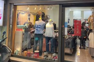 21 CAPTAIN 男女服飾 M ~ 加大尺碼（ 64腰 ）