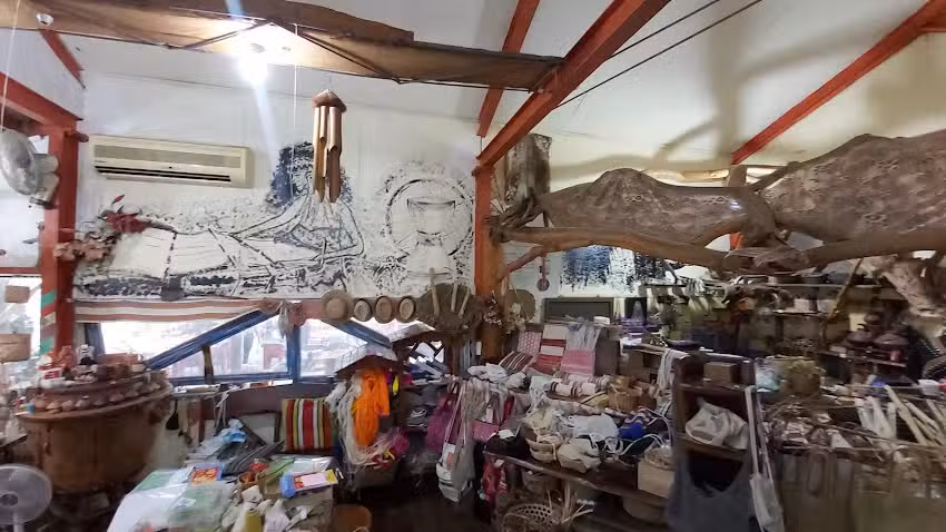 阿布斯布農傳統服飾工作室