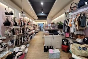 愛戀朵拉內衣服飾精品