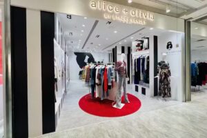 Alice and Olivia (台中三越）