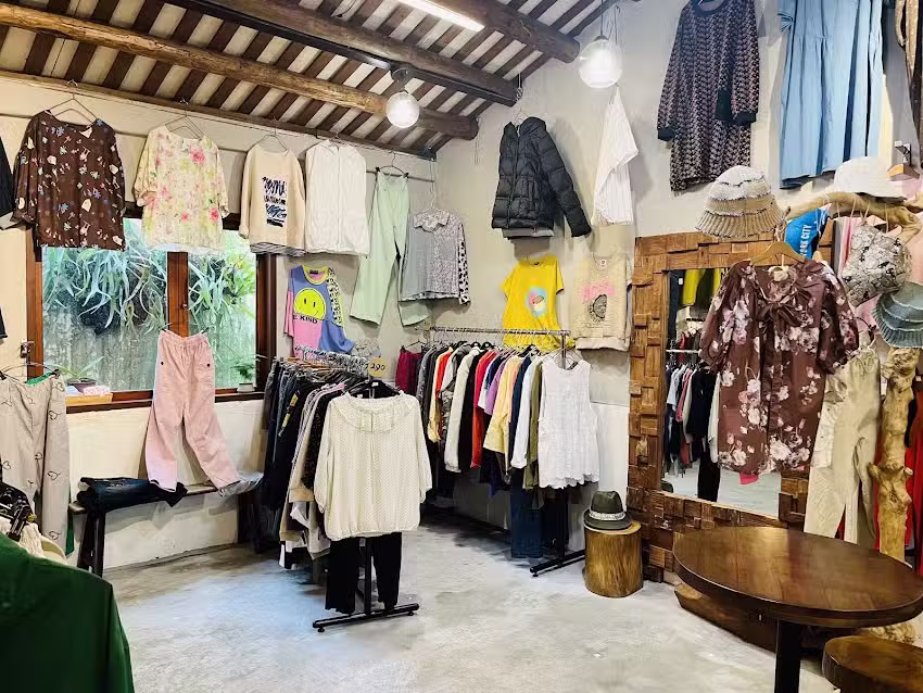 安服飾-現在自然風格服裝