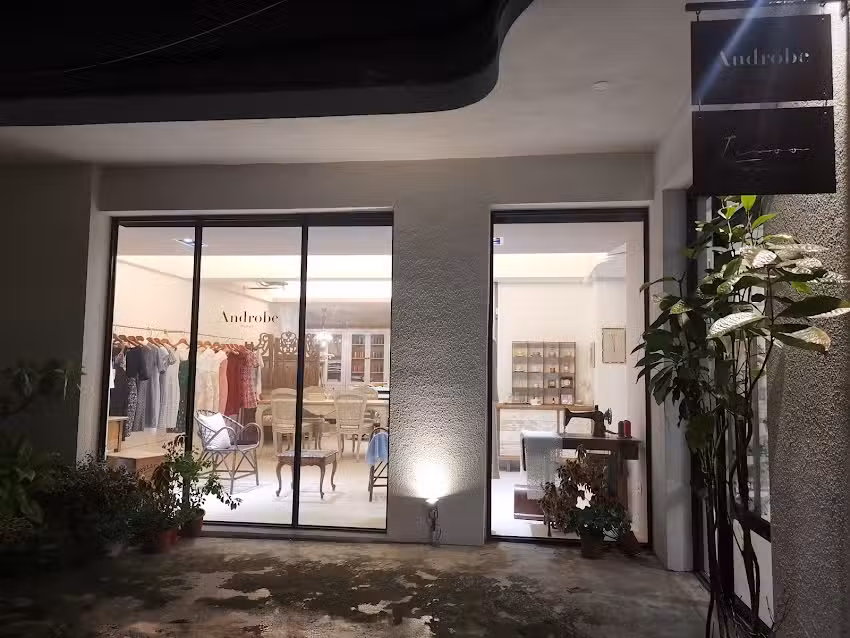 Androbe 洋裝專賣店