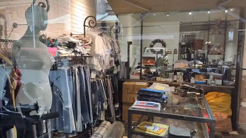 ANK艾尼凱服飾開發