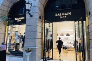 BALMAIN 寶曼 Bellavita台北寶麗廣塲店
