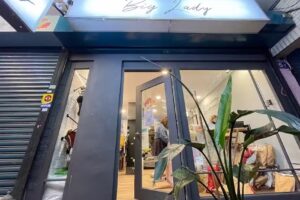 Big Lady 歐美加大尺碼女裝（屈臣氏後的巷子內）