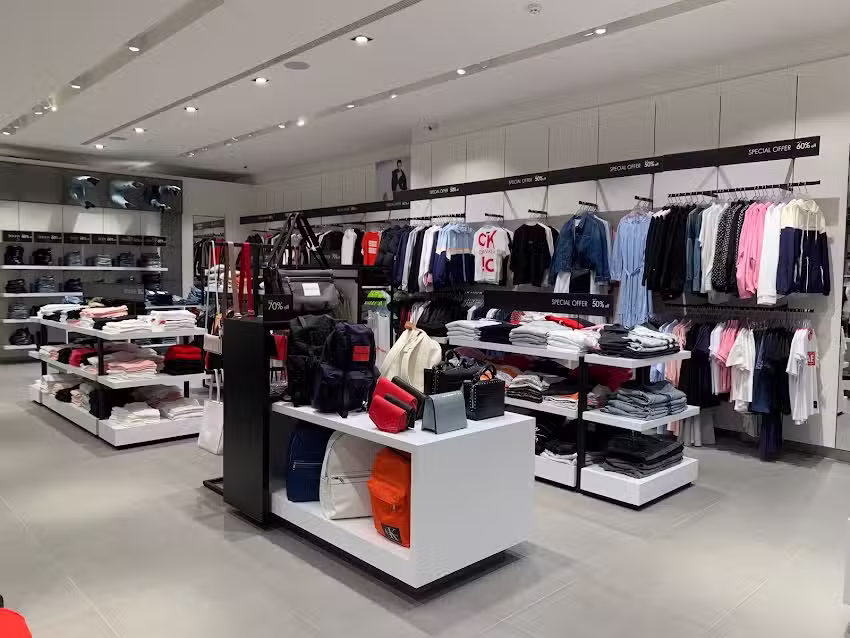 CALVIN KLEIN JEANS 華泰名品城