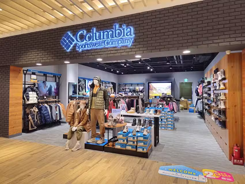 Columbia LaLaport台中店