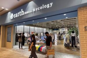 earth music & ecology select store 台中三井LaLaport店
