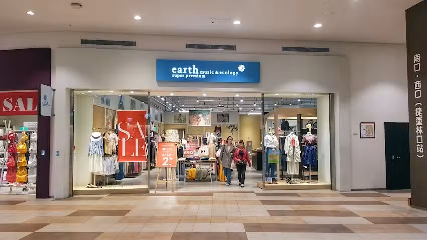 Earth Music&Ecology Super Premium Store