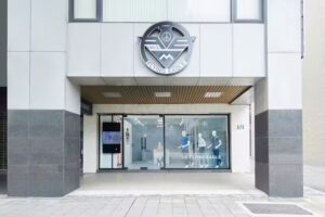 FLYING EAGLE 飛鷹國際開發有限公司