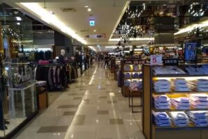 GU 板橋大遠百店