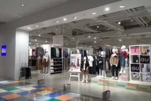 GU 統一時代百貨高雄店