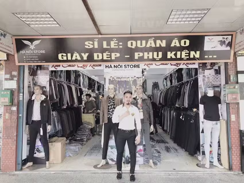 H&agrave; Nội Store