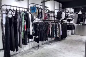 紅21 | 率性時髦男女服飾東區敦南門市