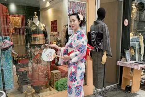 花凜和服屋 浴衣．和服等出租體驗專門店kimono rental