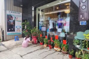 杰優客製化衣服-彰化客製化T恤|MIT團體服訂製|親子裝設計|印刷情侶裝|班服製作|代客印刷衣服|訂製工作服|系服團服訂做