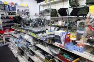 今日軍用品店