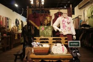 九段工坊唐裝 -（鶯歌老街工作室）