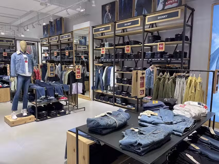 Levi&rsquo;s台中麗寶Outlet1F