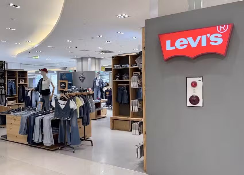 Levi&rsquo;s 新月廣場