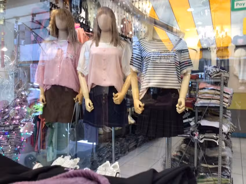 流行點服飾店 韓系女性服飾 Fashion Point clothing store