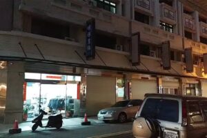 明輝男飾 中性牛仔服飾 加大尺碼服飾 工商團體服