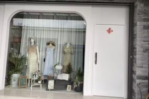 n&auml;sta（女裝店）