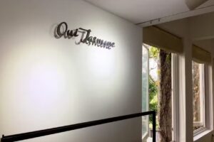 Oui Jasmine & by oui