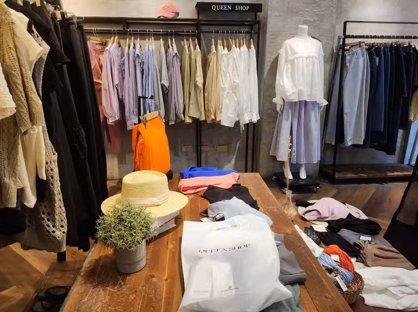 QUEEN SHOP 高雄市新堀江新田門市