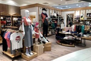 Roots 台北美麗華