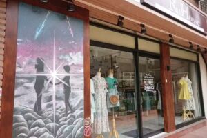 Ru House私藏服飾_韓貨.日貨服飾（英國TQUK_level2紋繡師）歡迎預約