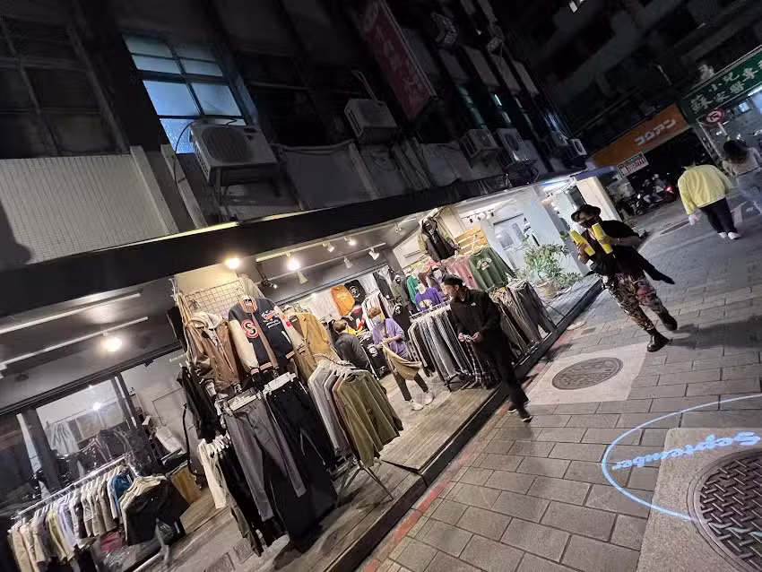 September韓國男裝