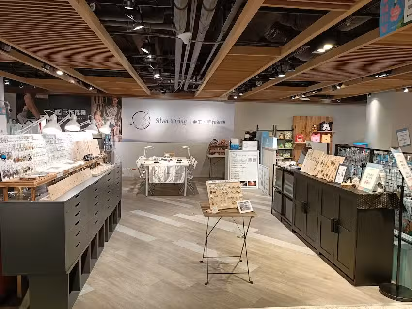 Silver Spring 金工。手作銀飾