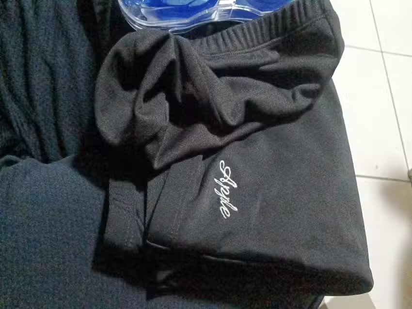 潭子1+1童裝泳裝