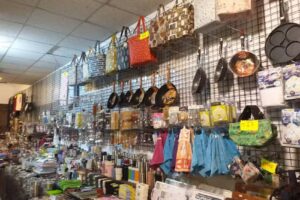 Tina日韓女裝&精緻五金