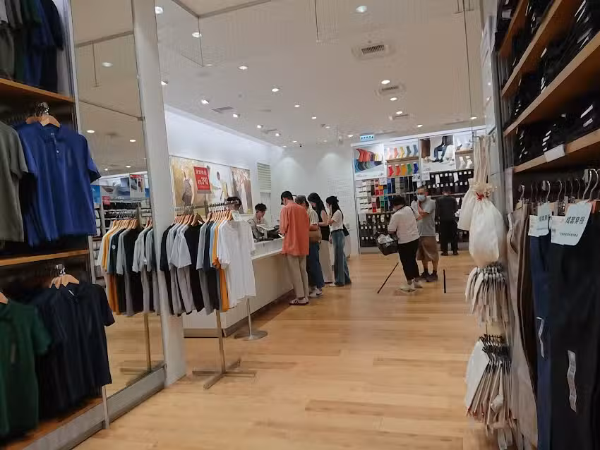 UNIQLO 誠品生活新店