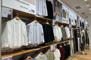UNIQLO 汐止iFG遠雄廣場店