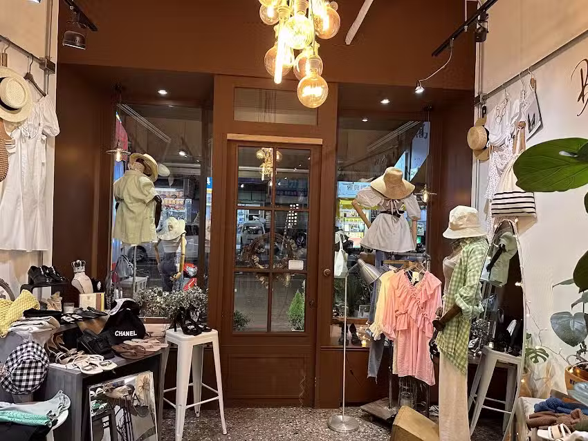 VITA HOUSE KOREA 韓國服飾店
