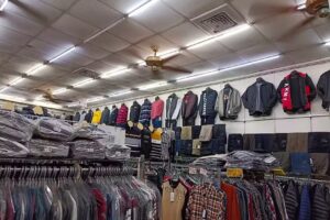 一佰服飾-時裝及配飾 團服客製/工作服裝旗艦店(國民旅遊卡特約商店)