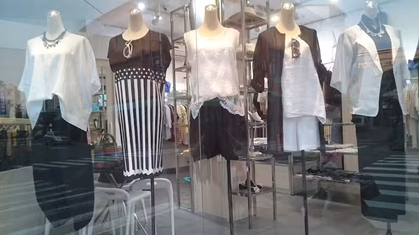 衣時代精品服飾