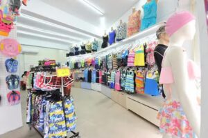 游衫玩水泳裝館