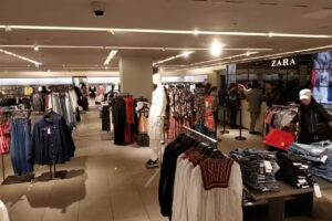 ZARA 台北統領店