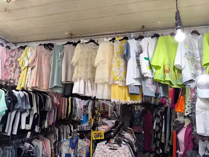 茱莉亞精品服飾